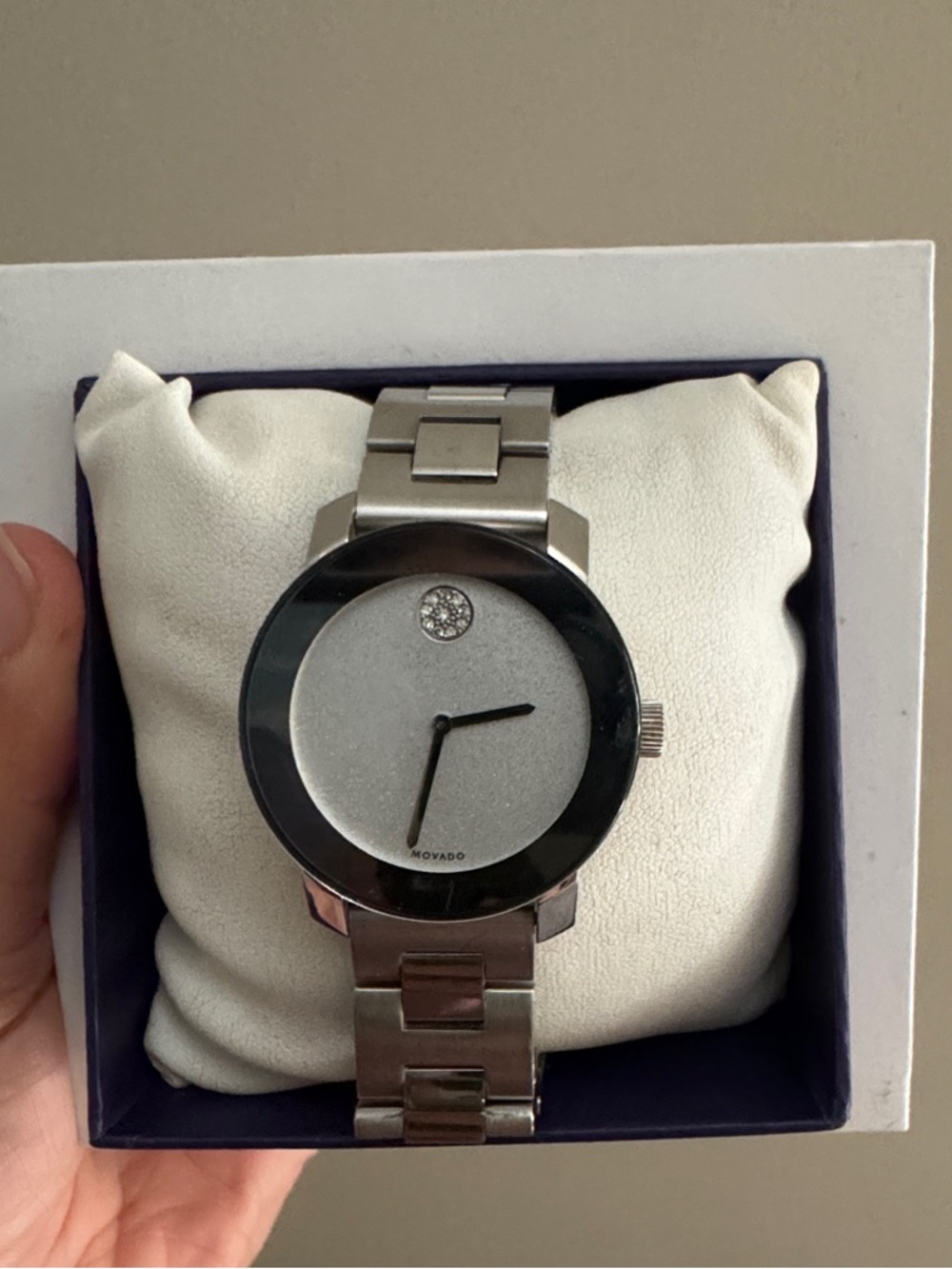 Movado Silver and Black Stainless Steel Museum-Style Watch need new battery